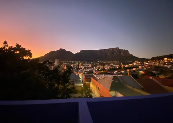Casa Finchette Rooftop Apartment With Panoramic Views Of Table Mountain